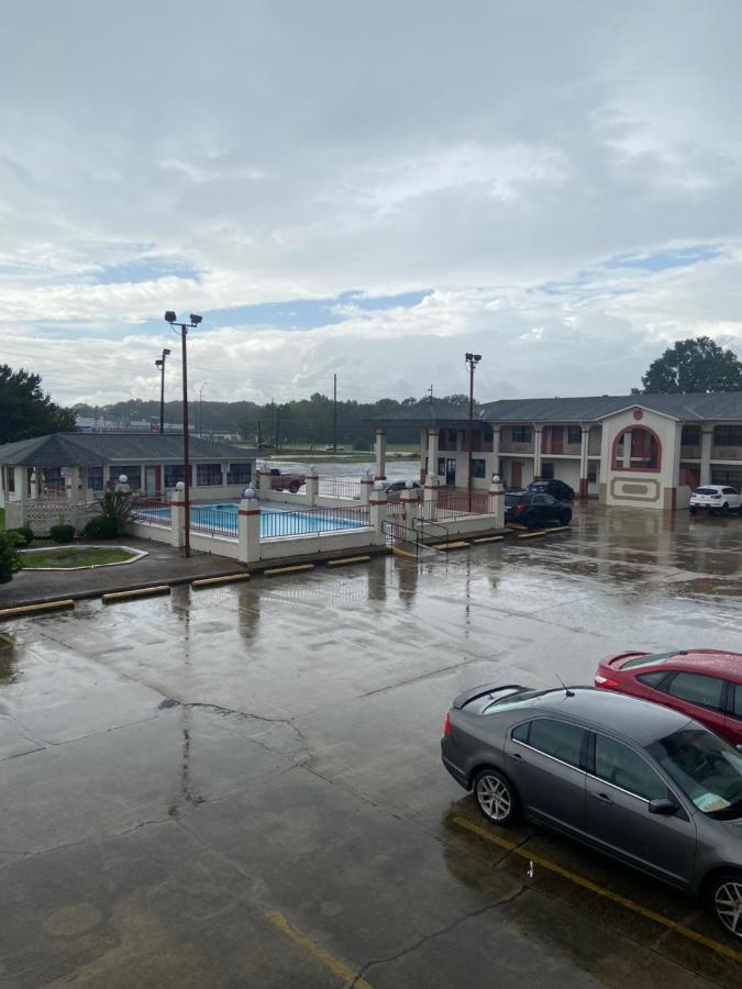 Americas Best Value Inn  Meridian Exterior foto